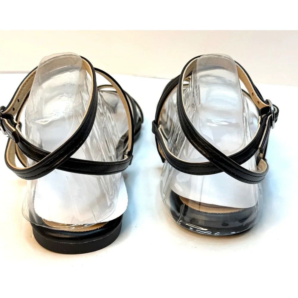 Journee Collection Women's Serissa Strappy Flat Sandals Black Size 9M NWT/BOX